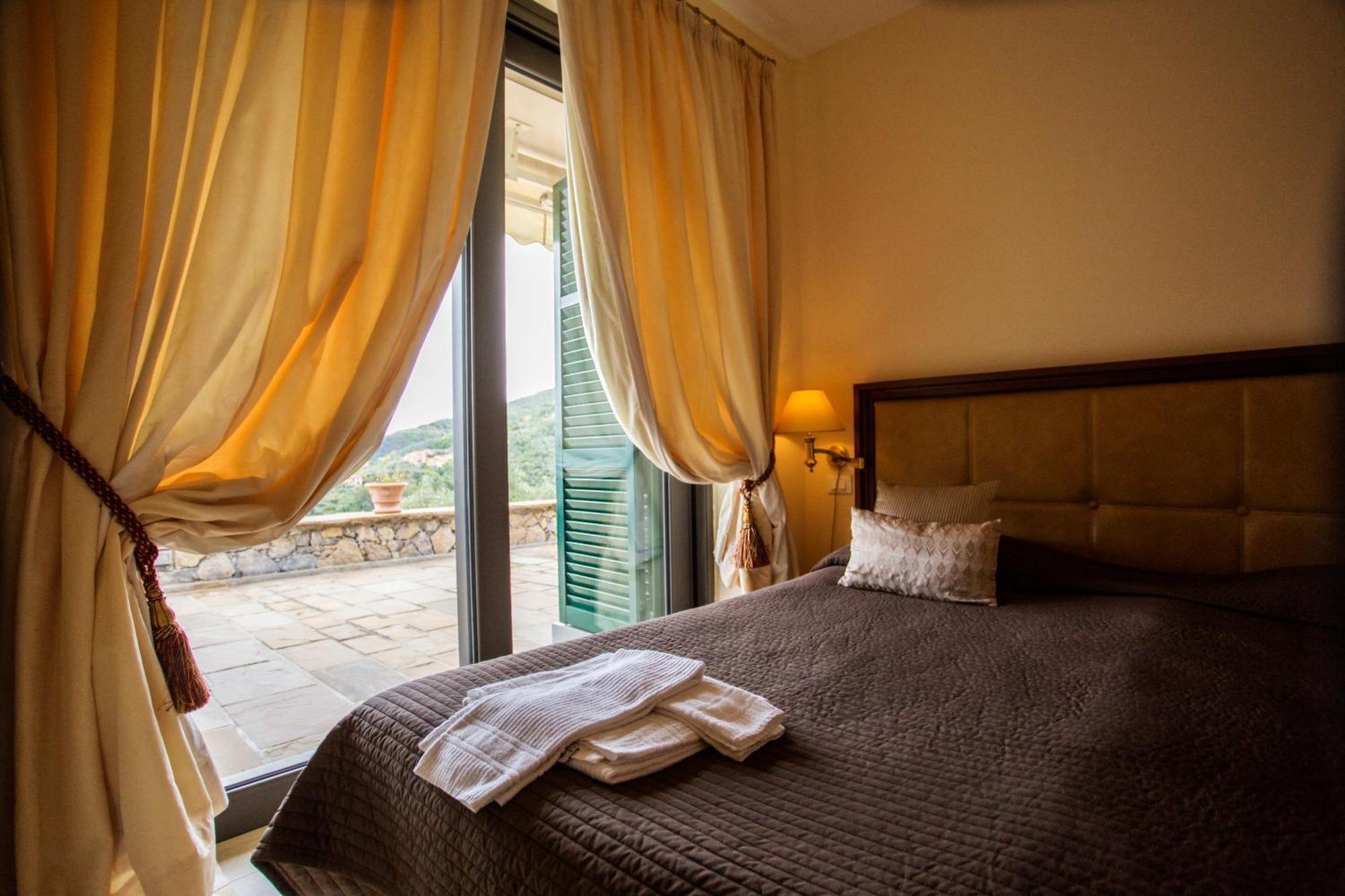 Miramare Apartments&Suites La Spezia Quarto foto