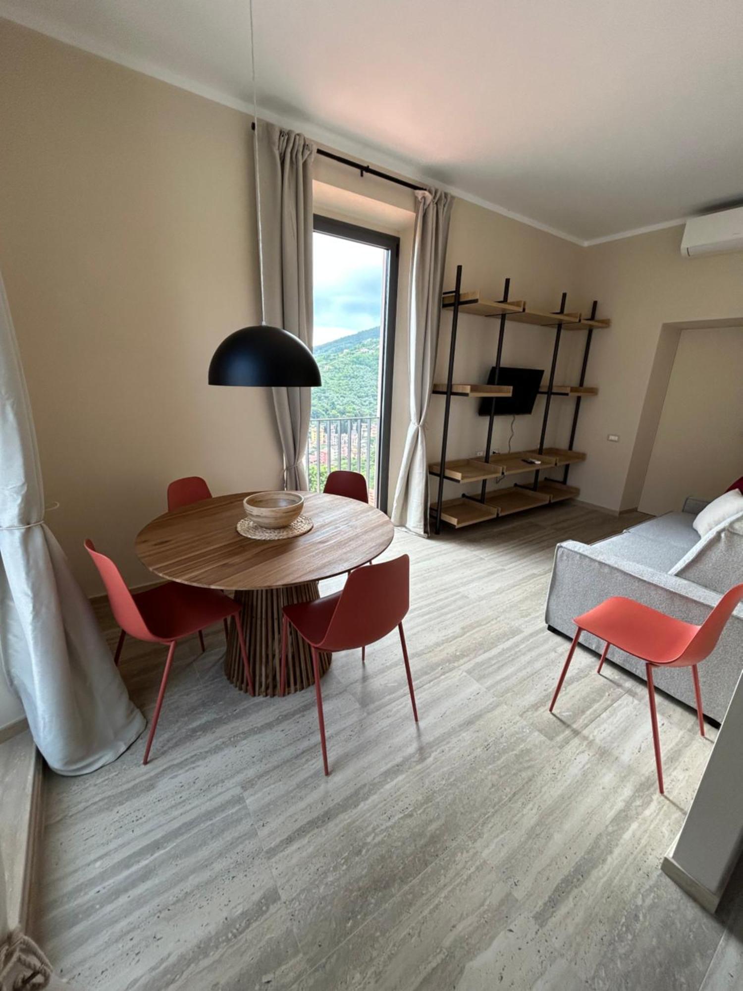 Miramare Apartments&Suites La Spezia Quarto foto
